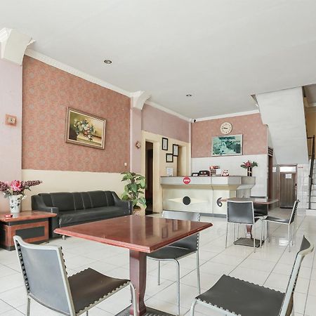 Oyo 93046 Hotel Fortuna Parepare מראה חיצוני תמונה