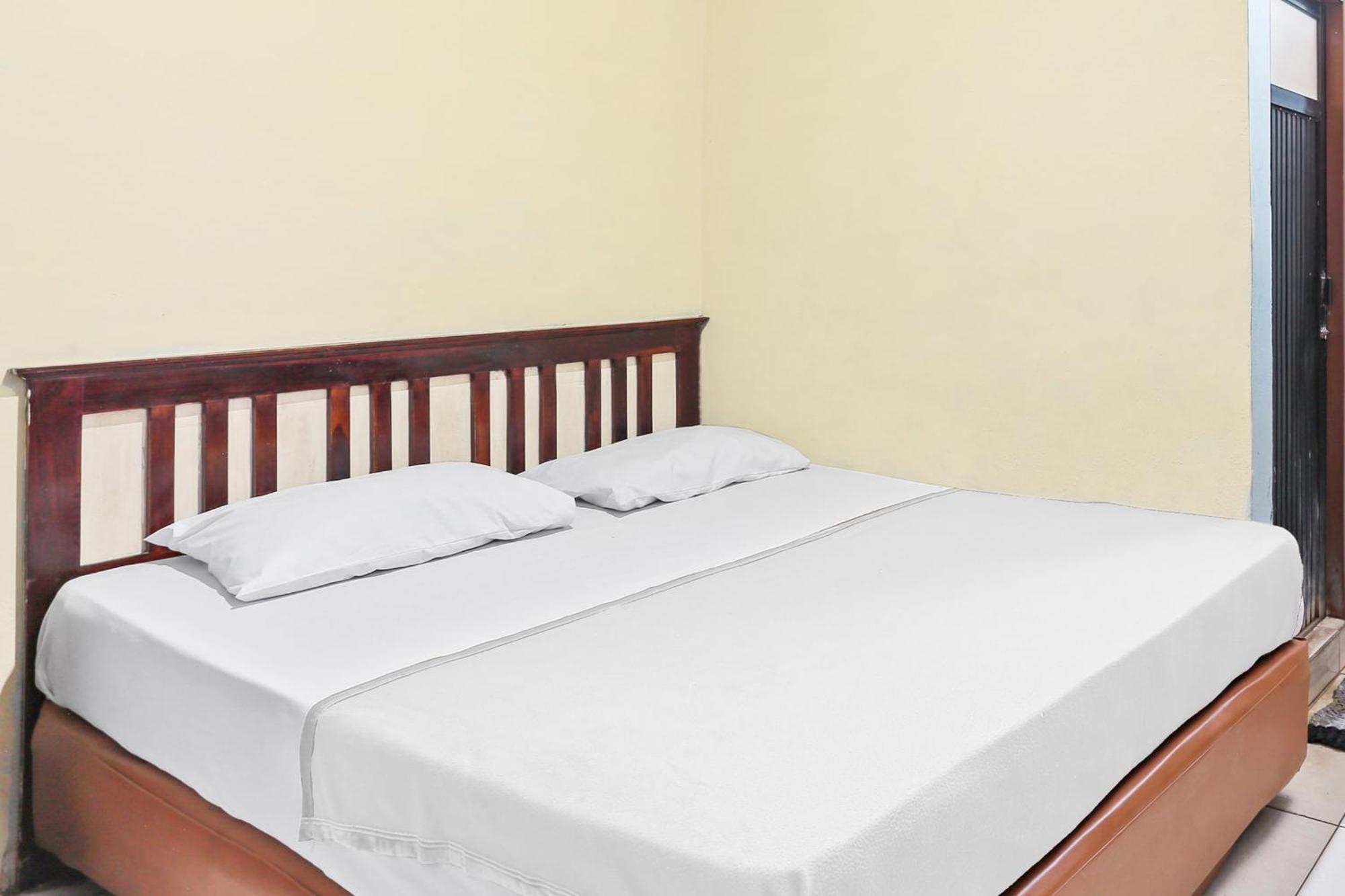 Oyo 93046 Hotel Fortuna Parepare מראה חיצוני תמונה