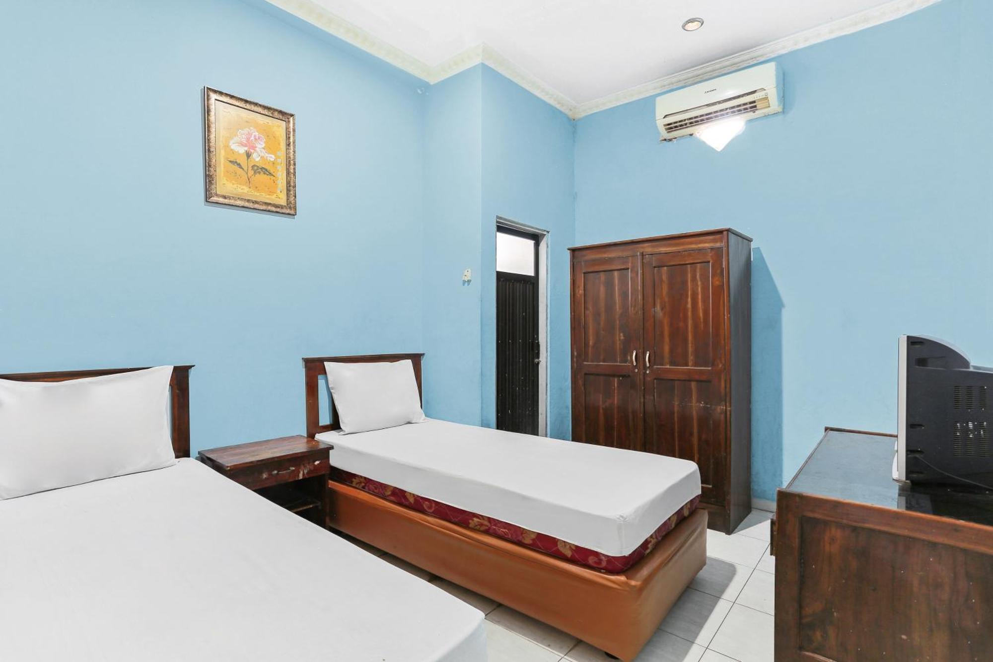 Oyo 93046 Hotel Fortuna Parepare מראה חיצוני תמונה