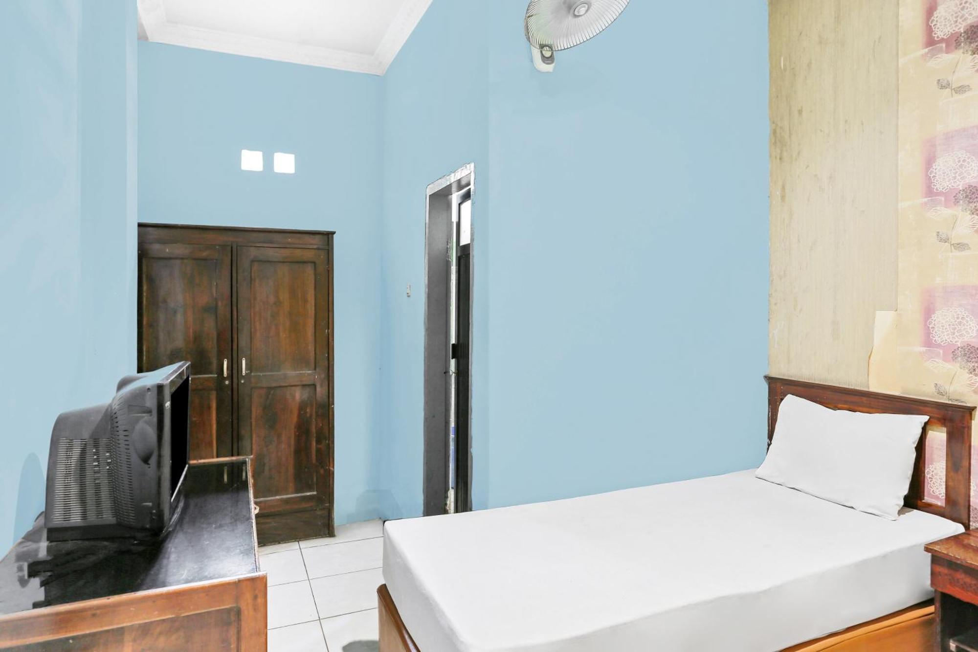 Oyo 93046 Hotel Fortuna Parepare מראה חיצוני תמונה